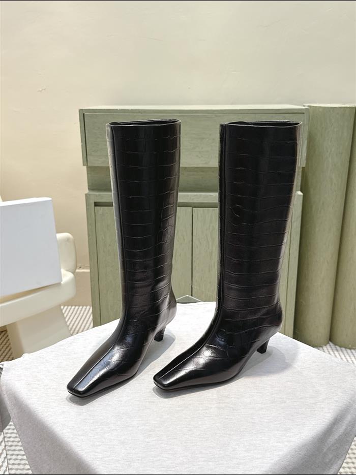 2025112817441145 460